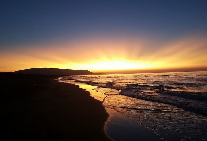 فندق Camping Riviera Village