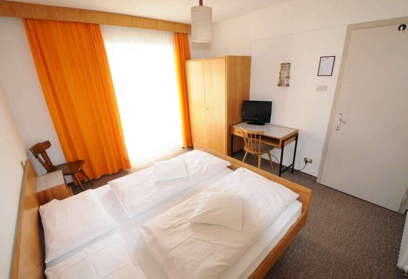 Отель Ciasa Soreghina