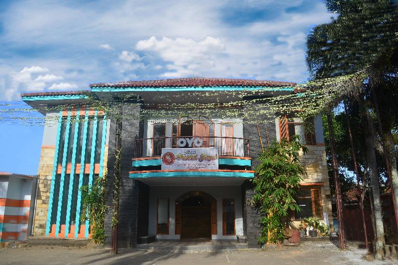 Отель Oyo 1240  Pantai Jaya