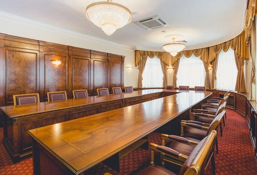 Отель Park Lesnoe