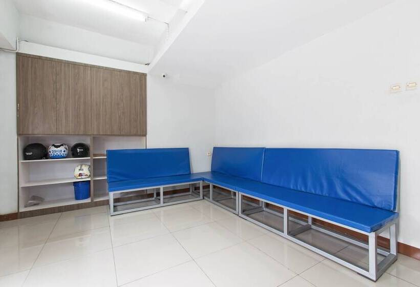 Hotel Reddoorz @ Cideng