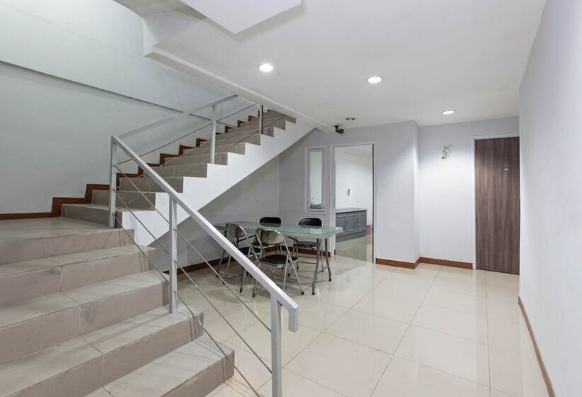 Hotel Reddoorz @ Cideng