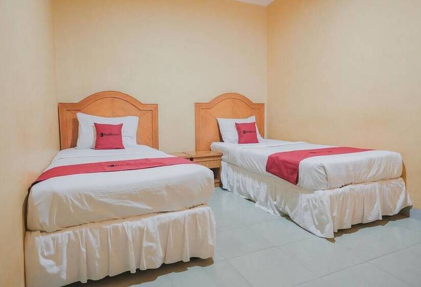 호텔 Reddoorz Plus Near Tugu Tari Thehok Jambi