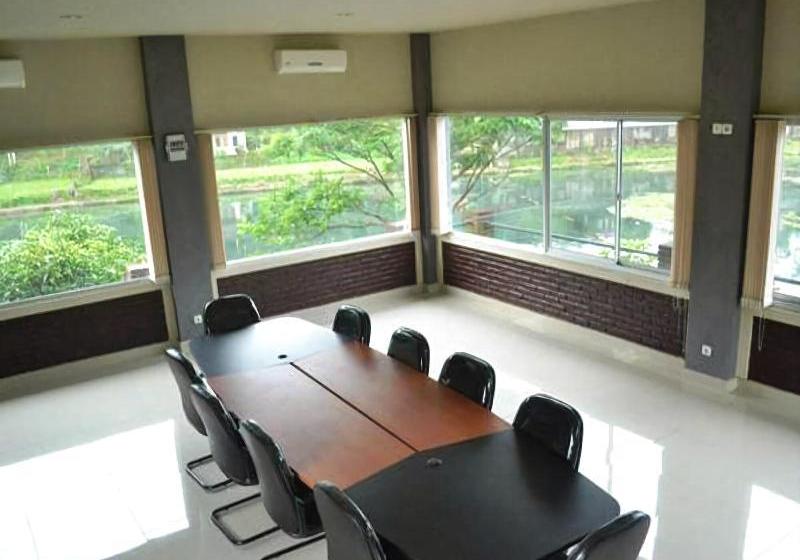 Отель Rorompok Homan