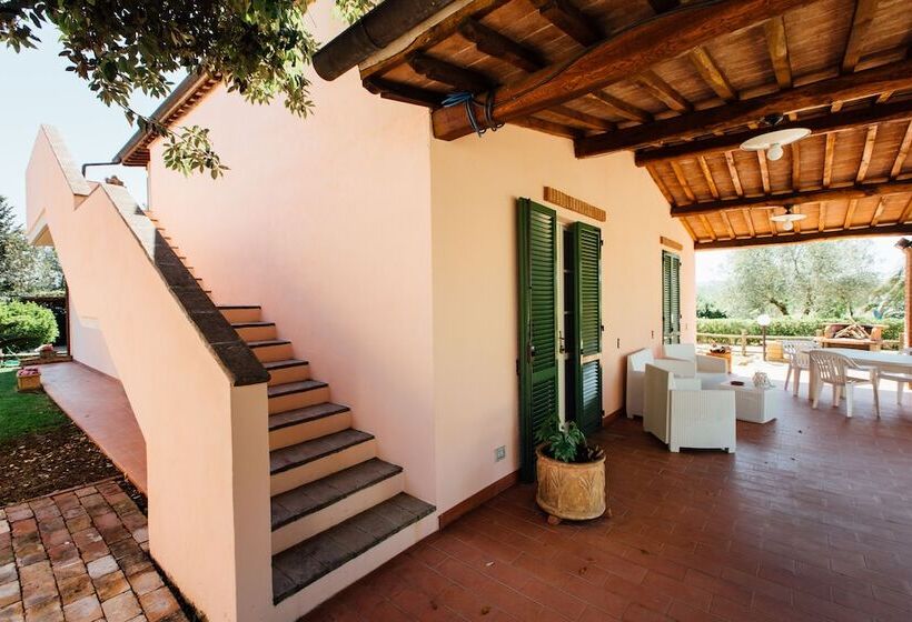 בית מלון כפרי Agriturismo La Quercia