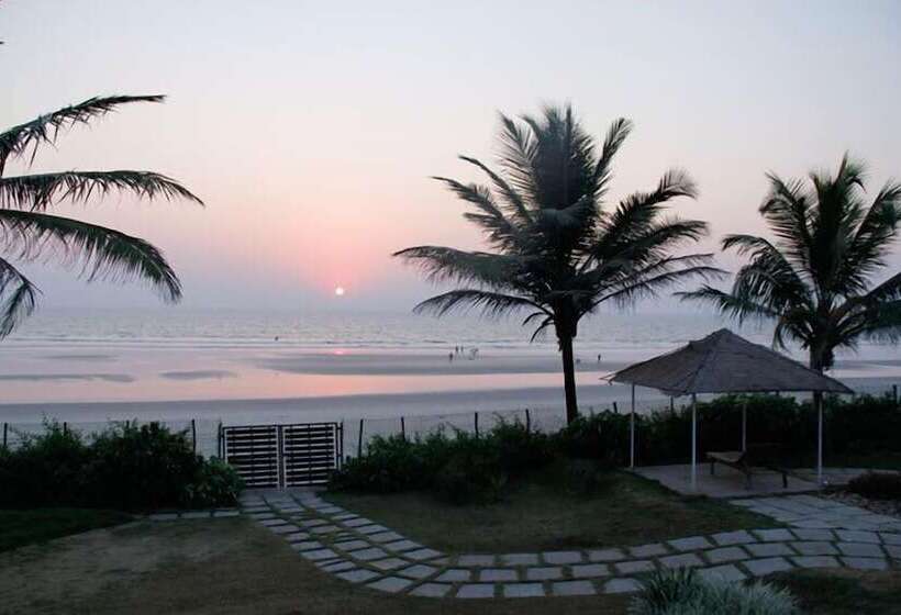 ホテル Regenta Beach House Resort, Goa