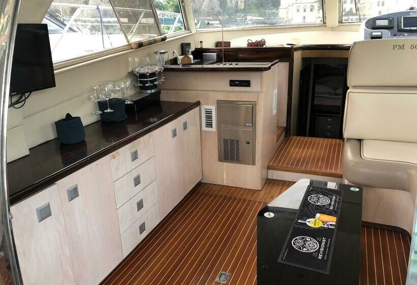 בית מלון כפרי Yacht Suite Capri