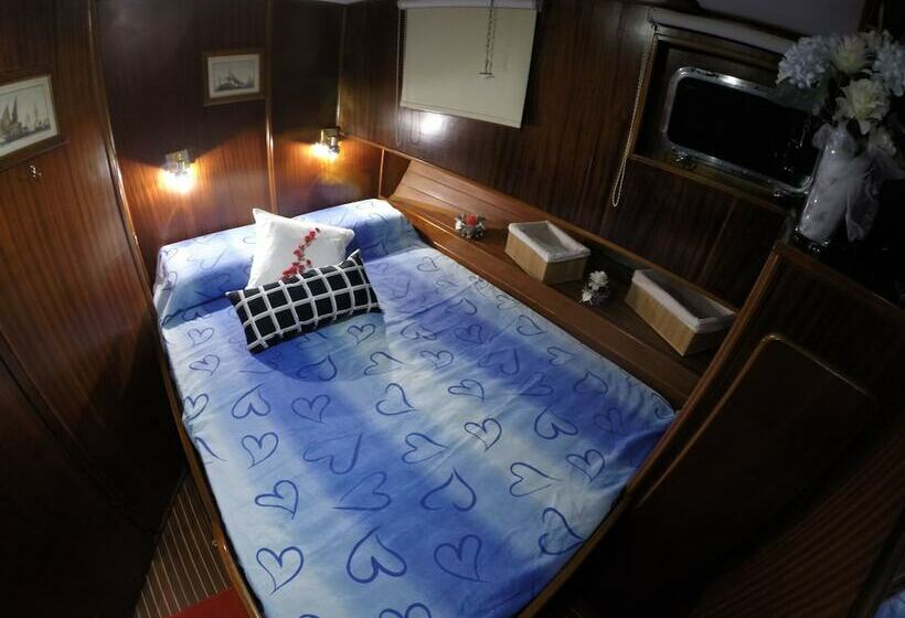 ホテル Yacht Suite Cecina