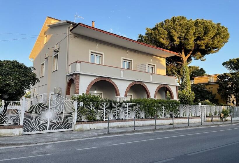 펜션 Affittacamere Villa Paestum