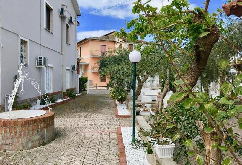 펜션 Affittacamere Villa Paestum