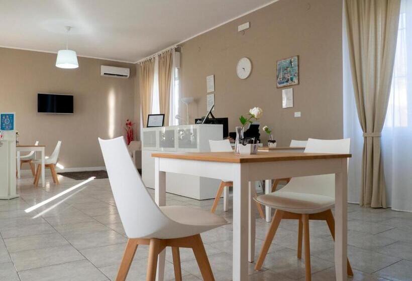 Пансион Affittacamere Villa Paestum