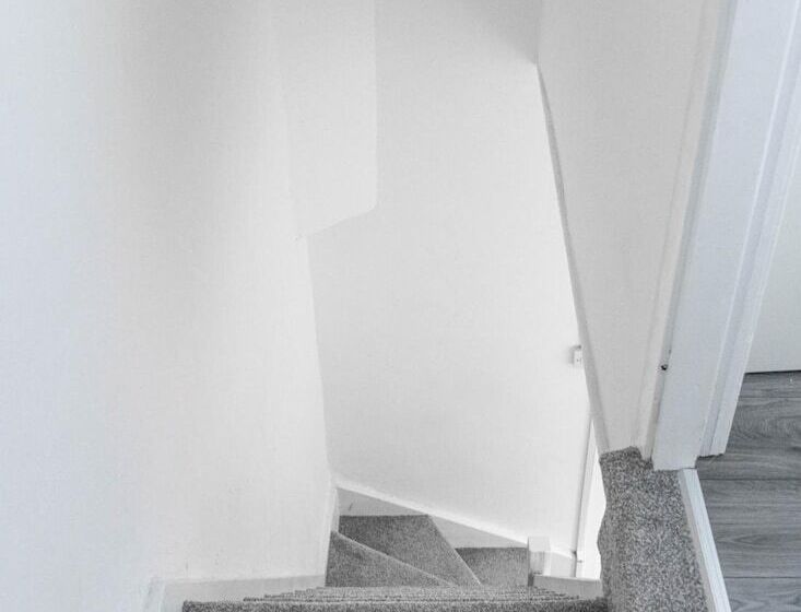 פנסיון Apollocruz Scorton House