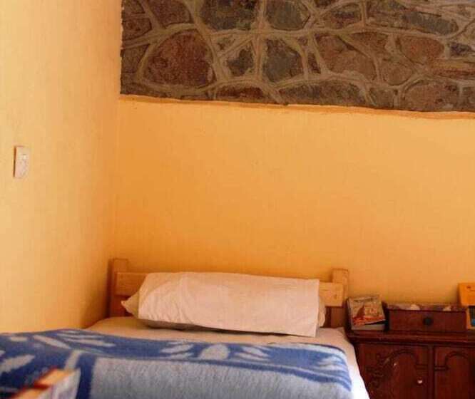 پانسیون Gîte Taghia Climbing   Hostel