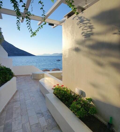 פנסיון La Playa Boutique Apartments