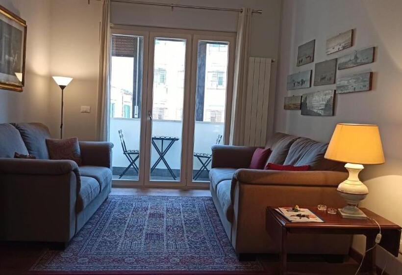 پانسیون My Way   Rooms   Palazzo San Matteo