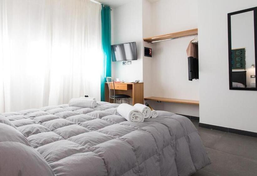 پانسیون My Way   Rooms   Palazzo San Matteo
