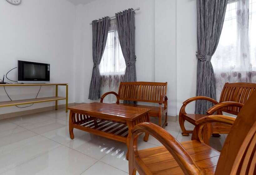 Pensiune Reddoorz @ Kelapa Gading Permai