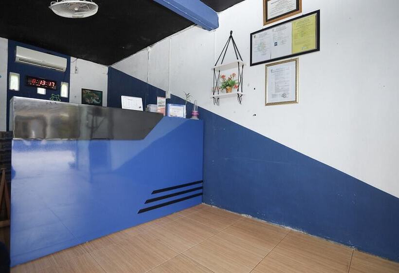 بنسيون Reddoorz Near Bundaran Garuda 2