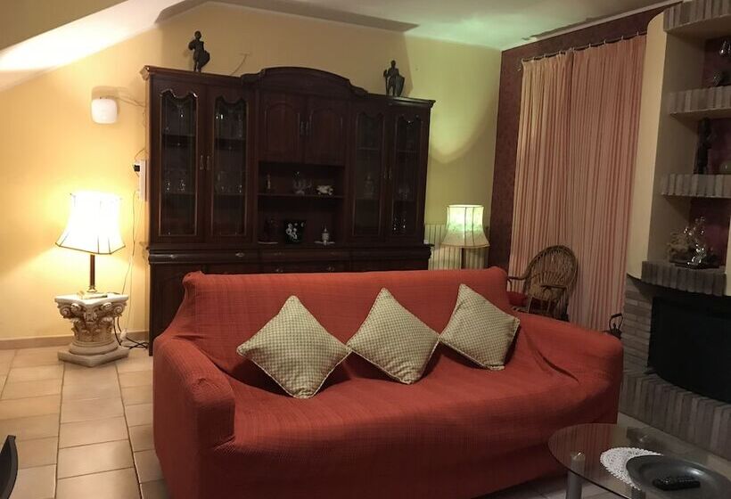 펜션 Villa Belvedere By Lago Pergusa