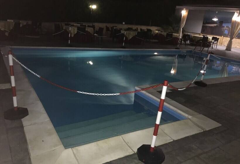 펜션 Villa Belvedere By Lago Pergusa