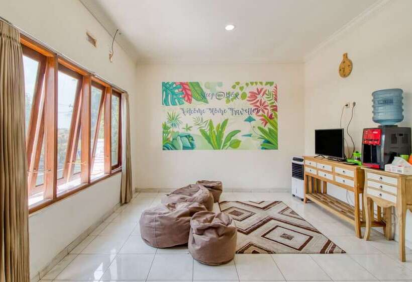 Reddoorz Hostel Near Terminal Condongcatur Jogja