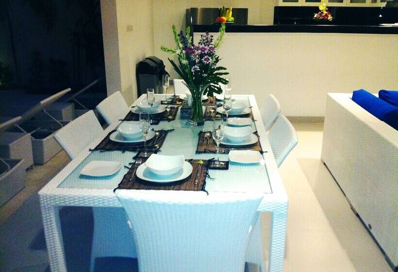 אתר נופש Villa Sari Agung