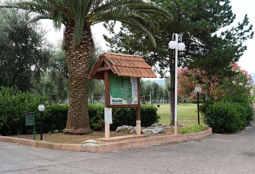 リゾートホテル Villaggio Camping Parco Degli Ulivi