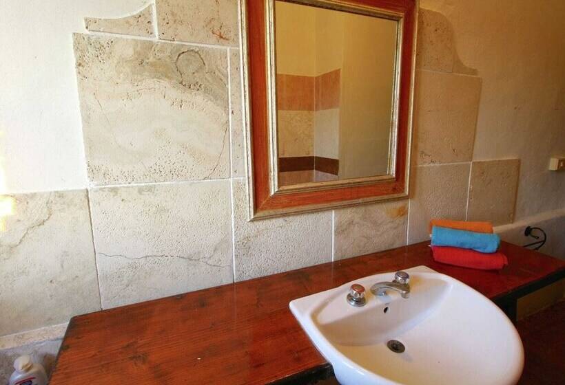 Rustic Cottage In Magione With Garden