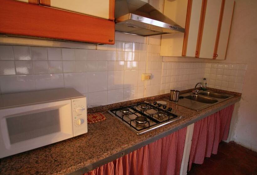 Rustic Cottage In Magione With Garden