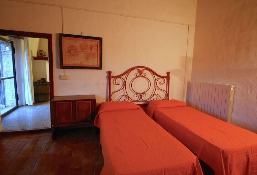 Rustic Cottage In Magione With Garden