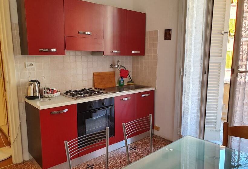 Sestri Mare & Beach Services Residence