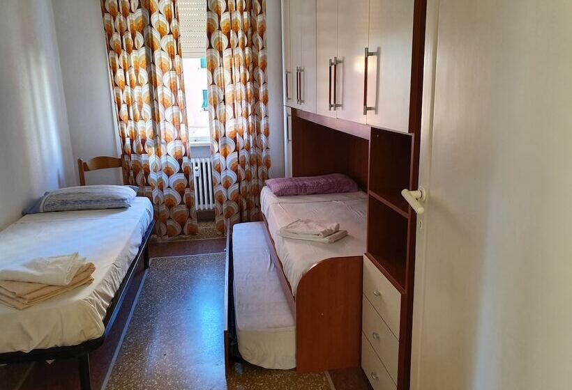 Sestri Mare & Beach Services Residence