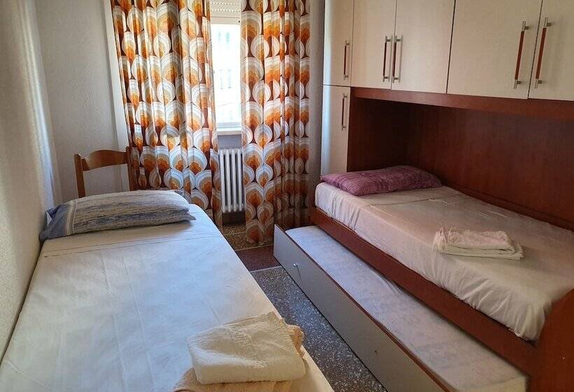 Sestri Mare & Beach Services Residence