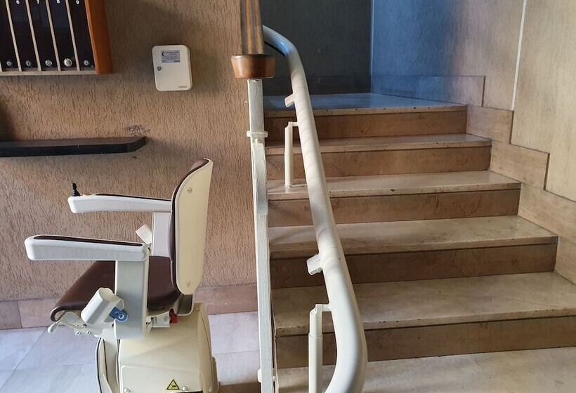 Sestri Mare & Beach Services Residence