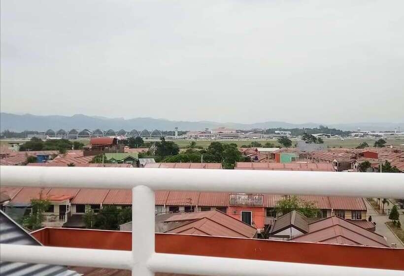 Bee Force Backpackers   Hostel