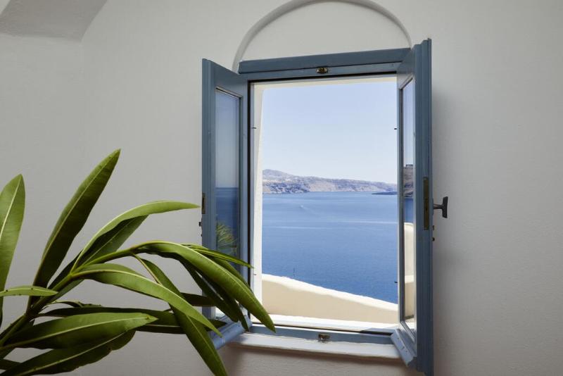 Allure Breeze Suites