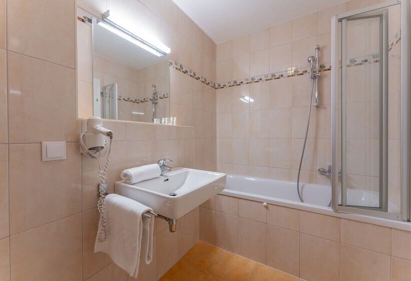 Alpenparks Maria Alm   Appartments