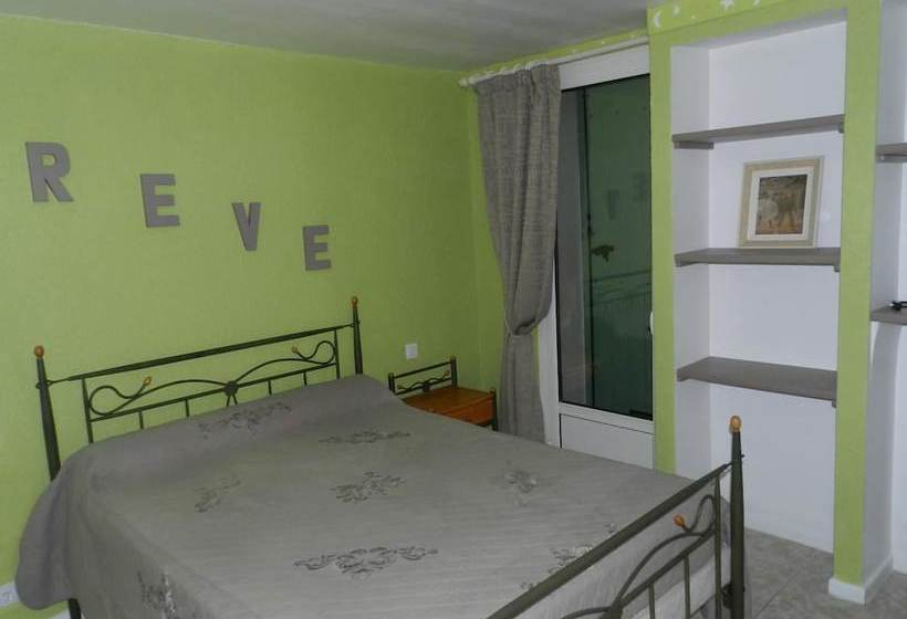 Au Plan De Carros By Gites De France