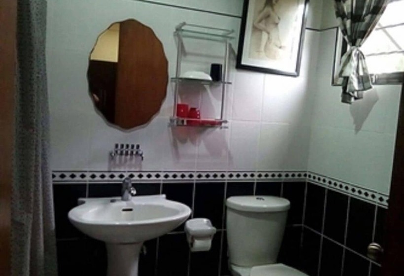 تختخواب و صبحانه Hr Hotel Bar And Restaurant