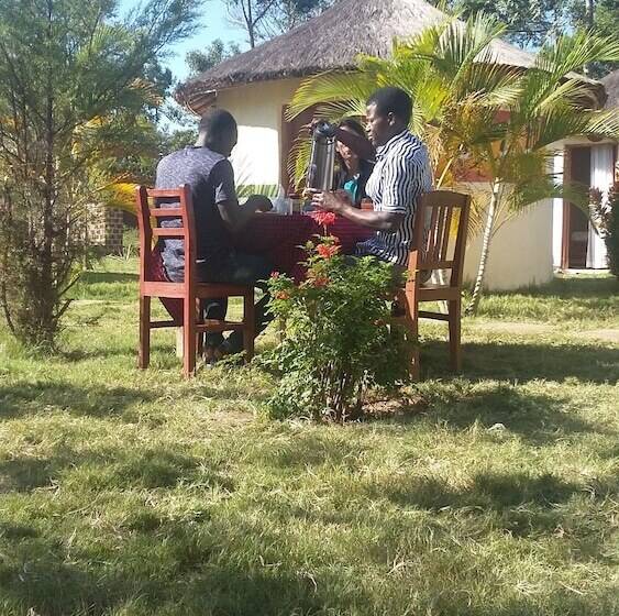 住宿加早餐  Ukerewe Garden View Bungalow At Bwiru Village Homestay