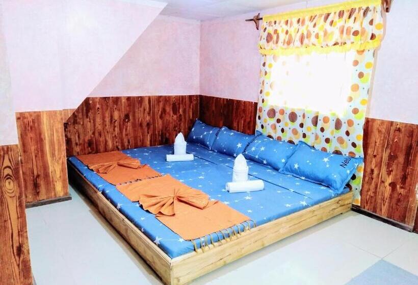 Blue Lagoon Inn, Pagudpud