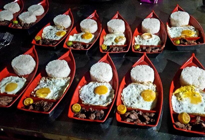 Blue Lagoon Inn, Pagudpud