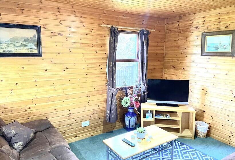 Braemar Lodge Cabins