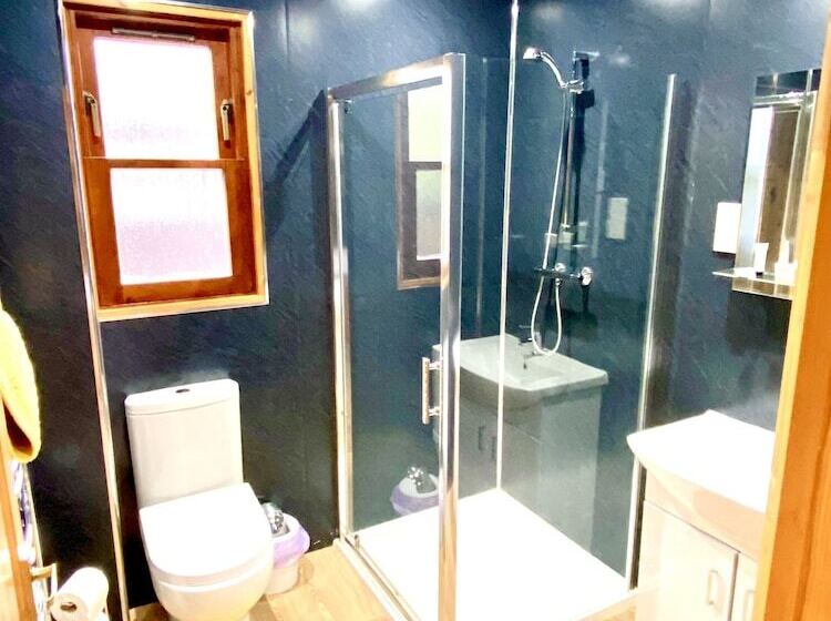 Braemar Lodge Cabins