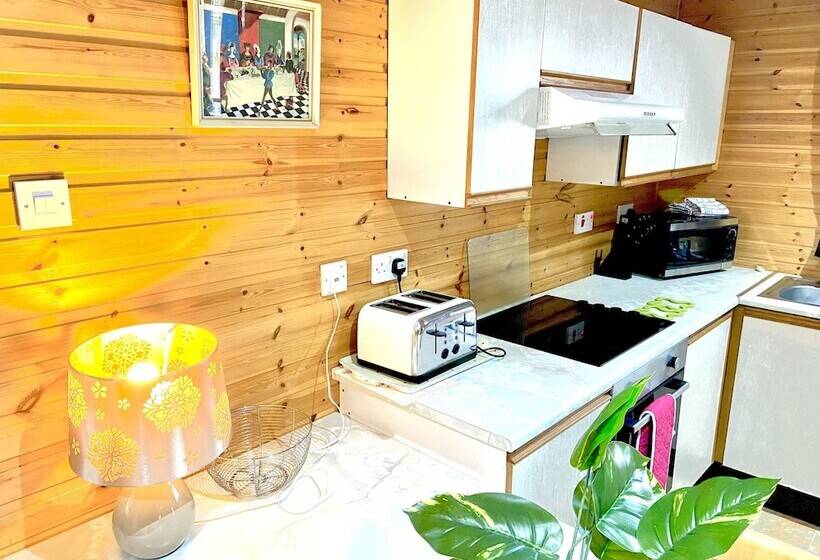 Braemar Lodge Cabins