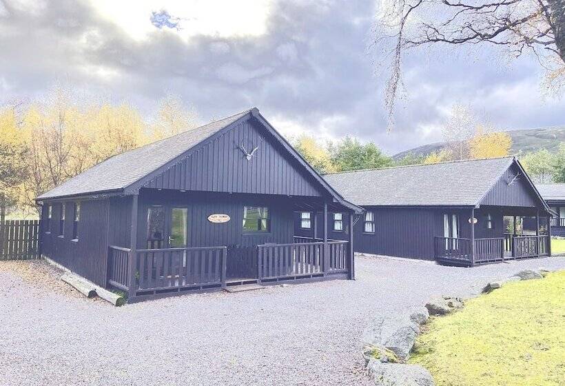 Braemar Lodge Cabins