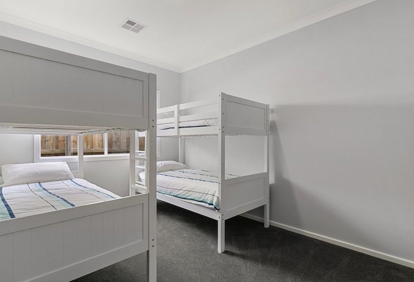 Breeze On Inn  Surf Side  Free Wifi & Netflix