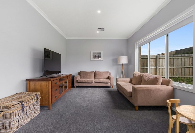 Breeze On Inn  Surf Side  Free Wifi & Netflix