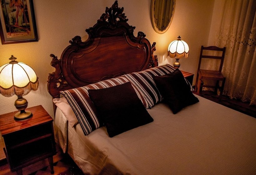 Charming 53 Rooms In Cacilhas  Hostel