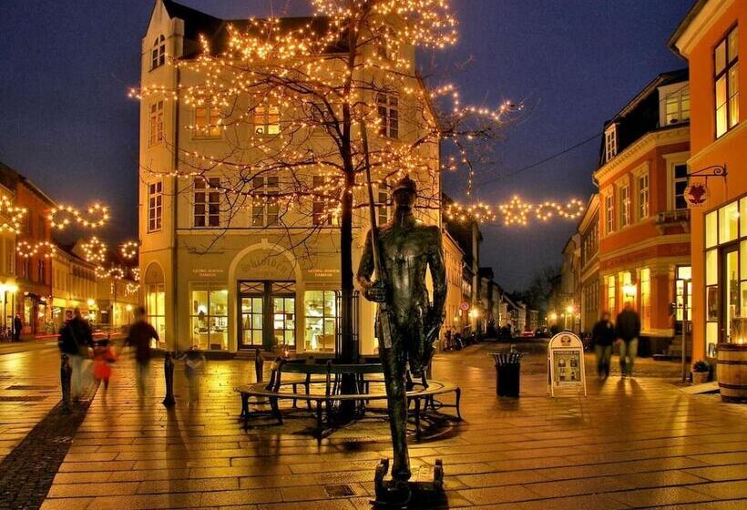 City Hotel Apartments